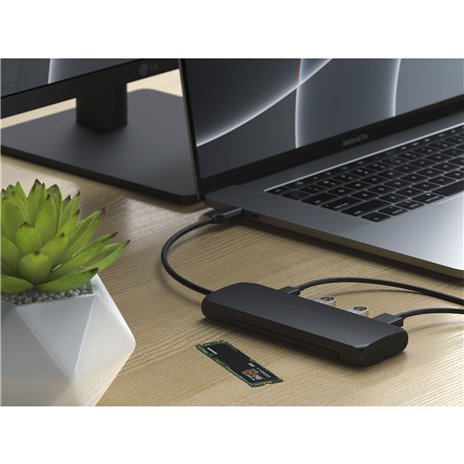 Satechi USB-C Hybrid Multiport Adapter with SSD Enclosure bl