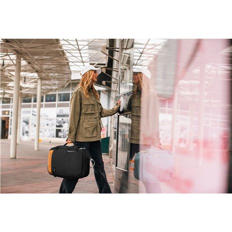 Pacsafe GO 34l Carry-on zaino nero