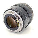 Canon EF 85/1,8 + Paraluce ET65 III + Filtro Canon UV