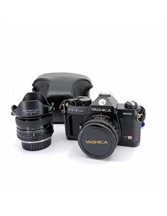 Yashica FX 3 Super 2000 + 50/1,8 + Sigma 28/2,8 e paraluce
