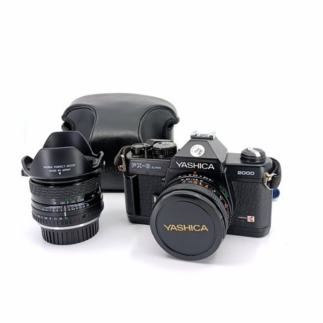Yashica FX 3 Super 2000 + 50/1,8 + Sigma 28/2,8 e paraluce