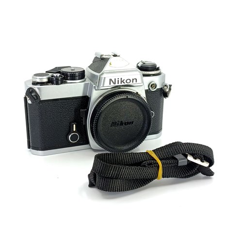 Nikon FE corpo silver