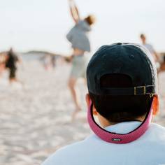 Carson Brillenband schwimmend karminrot 2