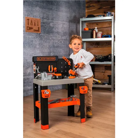 Smoby Black & Decker Pro Workbench             Model 2025