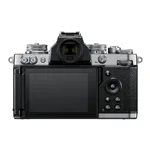 Nikon Z fc + Z 28/2,8 SE + SD 64GB Lexar Pro (Nital)