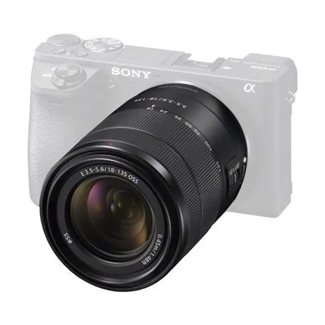 Sony SEL 18-135/3,5-5,6 OSS E-mount (APS-C)