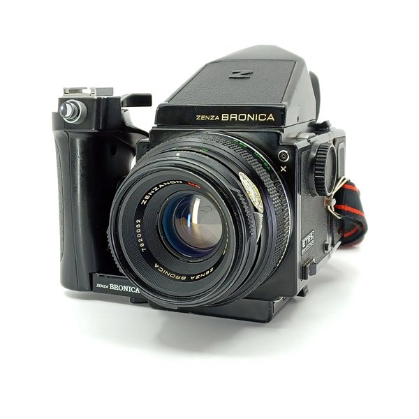 Zenza Bronica ETRs + 75 + 50 +150 + pentaprisma + dorso 669 + flash