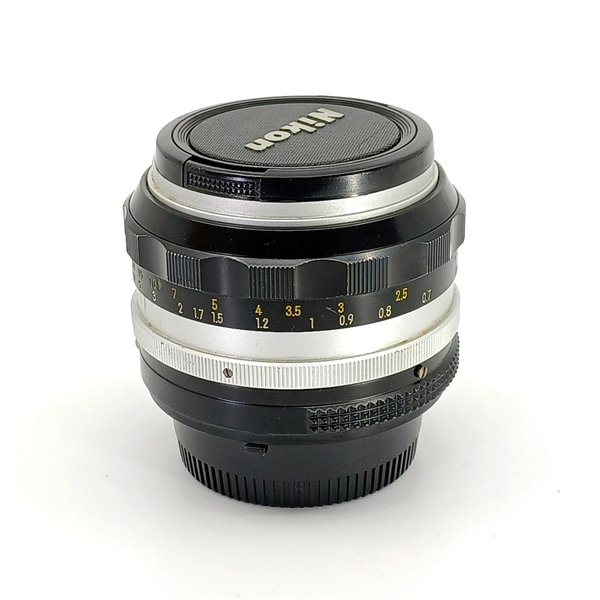 Nikon NIKKOR-S Auto 50/1,4 (nato con attacco AI)