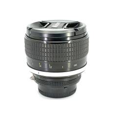 Nikon NIKKOR AI 85/1,4 2