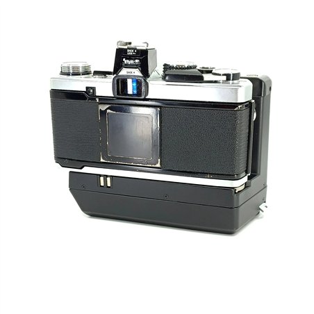 Olympus OM2n + Zuiko 50/1,8 + Winder II + Shoe 4