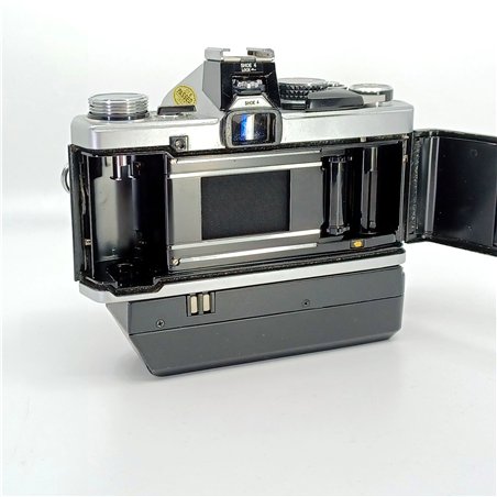 Olympus OM2n + Zuiko 50/1,8 + Winder II + Shoe 4