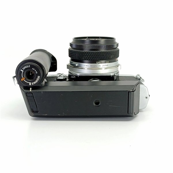 Olympus OM2n + Zuiko 50/1,8 + Winder II + Shoe 4