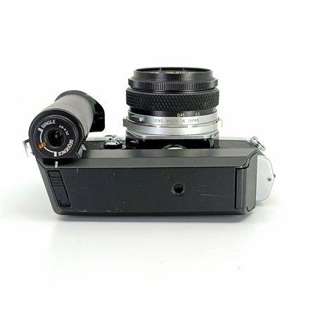 Olympus OM2n + Zuiko 50/1,8 + Winder II + Shoe 4