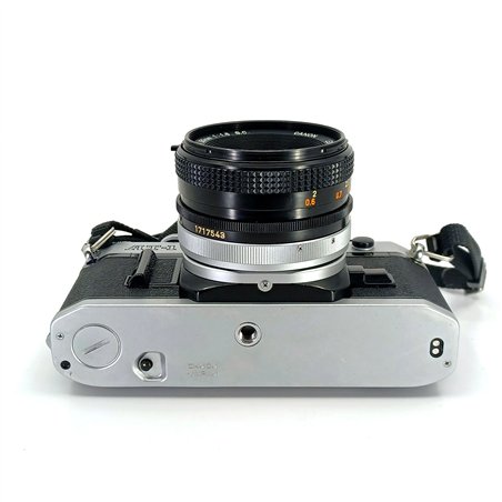 Canon AT-1 corpo + Canon FD 50/1,8 s.c.