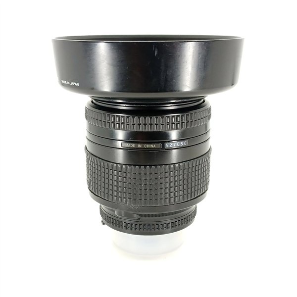 Nikon AF 28-200/3,5-5,6 D + paraluce