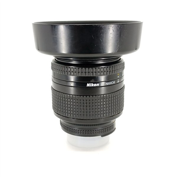 Nikon AF 28-200/3,5-5,6 D + paraluce