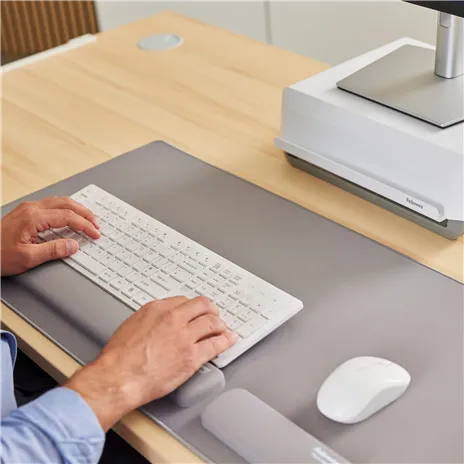 Fellowes Breyta grigio poggiapolsi da tastiera 47 cm