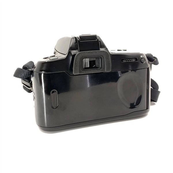 Nikon F70 + AF 35-80/4-5,6 D