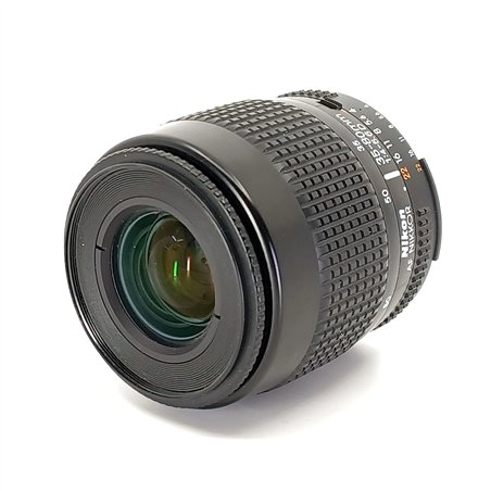 Nikon F70 + AF 35-80/4-5,6 D