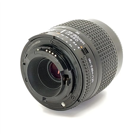 Nikon F70 + AF 35-80/4-5,6 D