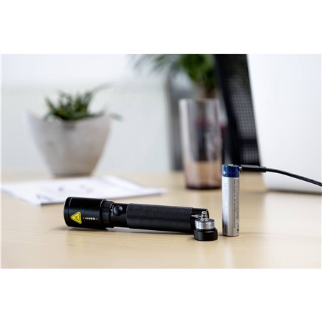 1 Ansmann Li-Ion 18650 3400mAh 3,6V Micro-USB   1307-0003