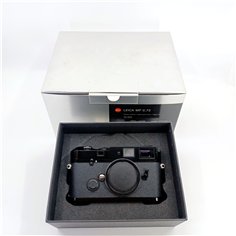 Leica M-P 0.72 corpo nero + Leicavit-M nero (14009) + Leica manovella (14438)