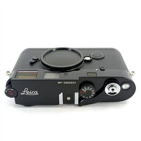 Leica M-P 0.72 corpo nero + Leicavit-M nero (14009) + Leica manovella (14438)