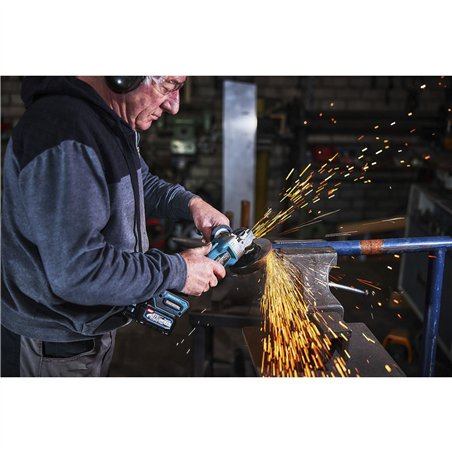 Makita  GA008GZ  smerigliatrice angolare a batteria 40V