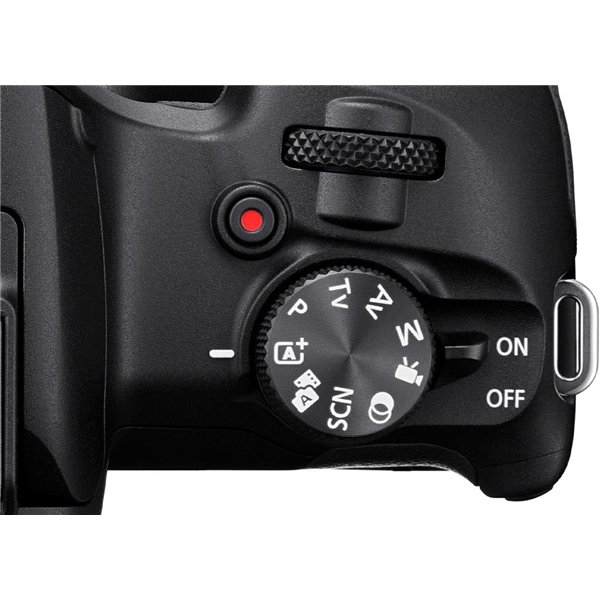 Canon EOS R100 + RF-S 18-45/4,5-6,3 IS STM