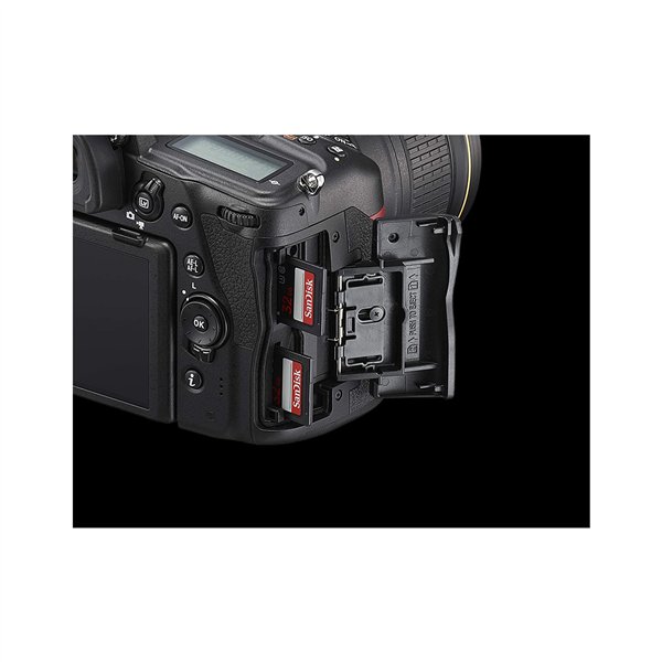 Nikon D780 corpo + SD 64GB (Nital)