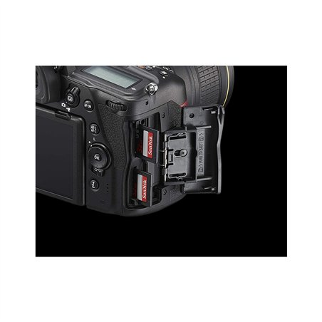 Nikon D780 corpo + SD 64GB (Nital)
