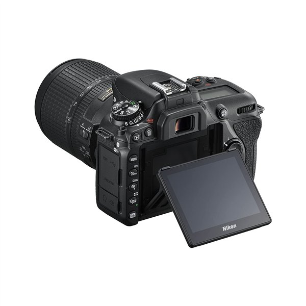 Nikon D7500 + AF-S DX 18-140 ED VR + SD 32GB (Nital)