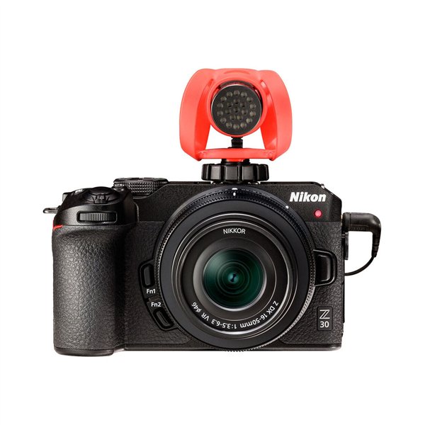 Nikon Z30 + Z DX 16-50 VR Content Creator's Kit + SD 64GB (Nital)
