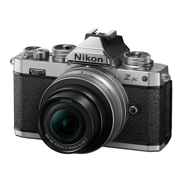 Nikon Z fc + Z DX 16-50 VR silver + SD 64GB Lexar Pro (Nital)