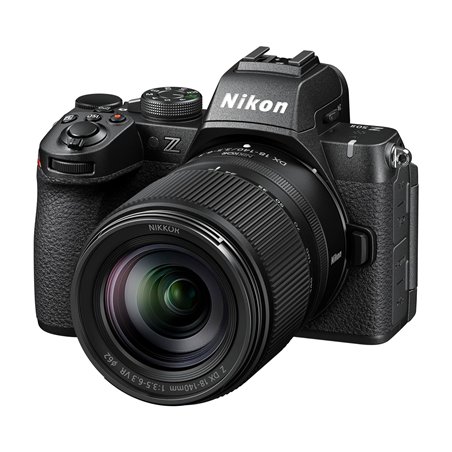 Nikon Z50 II + Z DX 18-140 VR + SDXC 128GB (Nital)