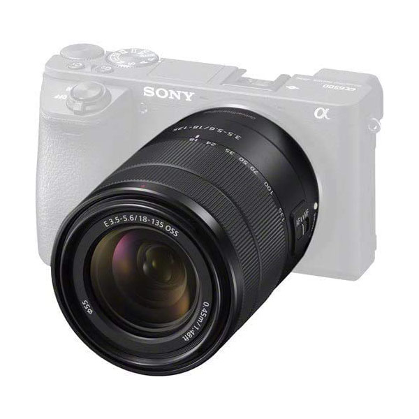 Sony SEL 18-135/3,5-5,6 OSS E-mount (APS-C) [SEL18135.SYX]