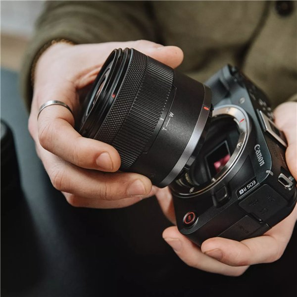 Canon EOS R50 V Body