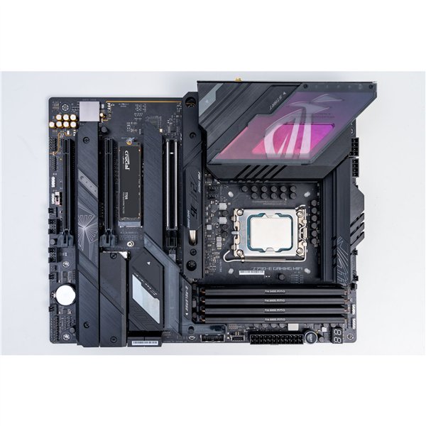 Crucial T705                 1TB PCIe Gen5 NVMe M.2 SSD