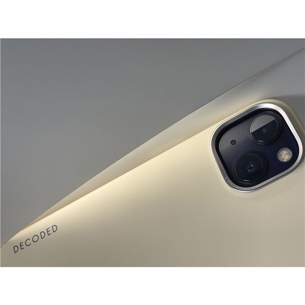 Decoded AntiMicrobial Silicone cover post.iP 14 Plus Sweet Corn