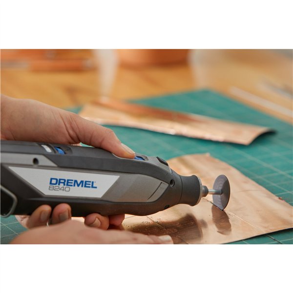 Dremel 8240-3/45 multitool a batteria 12V
