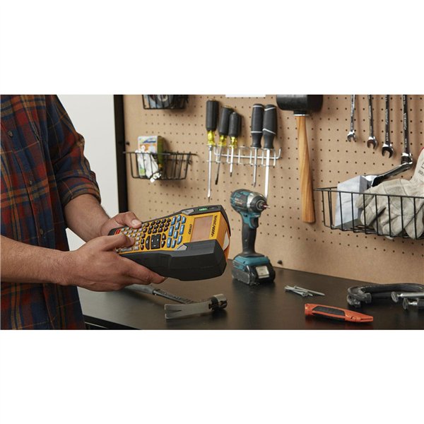 Dymo Rhino 6000+ Perm. Polyester 24 mm x 5,5 m nero su trasp.