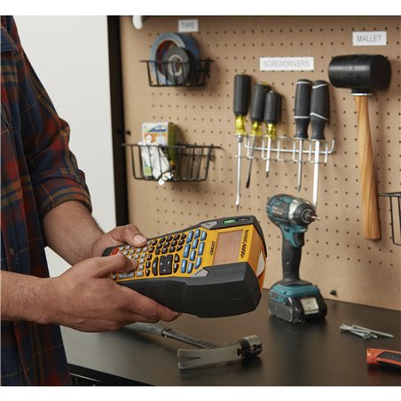 Dymo Rhino 6000+ Vinyl 24 mm x 5,5 m nero su bian.