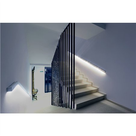 Ansmann striscia LED con sens.2m 60 LEDs bianco caldo 1600-0436