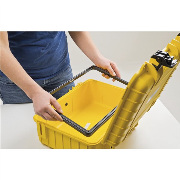 B&W panel.frame ABS Einbaurahmen für PP.166 Type 4000