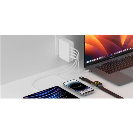 Belkin BOOST Charge 140W 4-Port GaN, 3xUSB-C 1xUSB-A  WCH014btWH