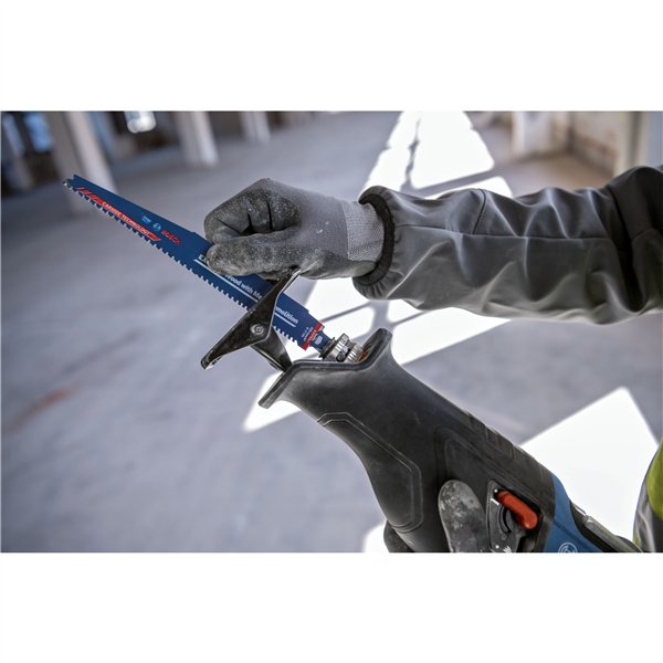 Bosch GSA 18V-28 Seghetto a batteria