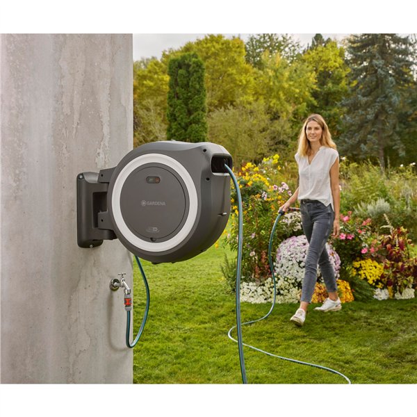 Gardena avvolgitubo parete batt. PowerRoll XL 18V set bian. 35 m