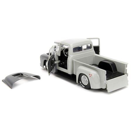 Jada Street Fighter 1956 Ford Pickup 1:24 + Guile    253255057