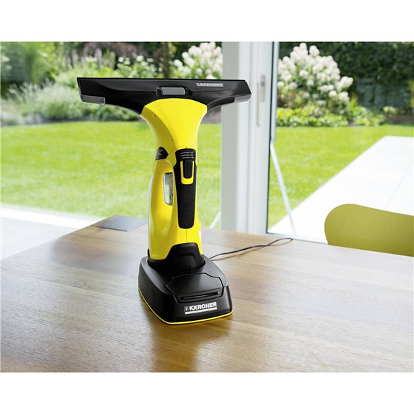 Kärcher caricabatt. con batteria di ricambio WV 5 Plus