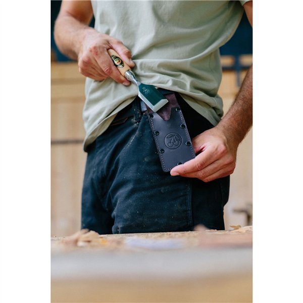 Kirschen Kurzbeitel in Leder- holster, 35 mm